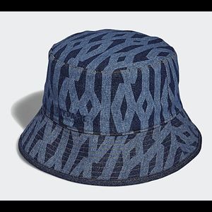 Ivy Park x Adidas Bucket Hat